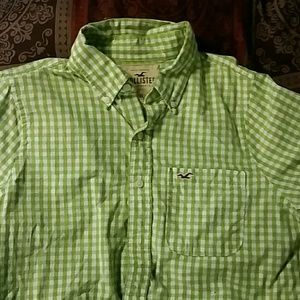 Green plaid Hollister button down shirt